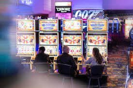 Aplikasi mobile siap wd menampilkan sportsbook dan live casino